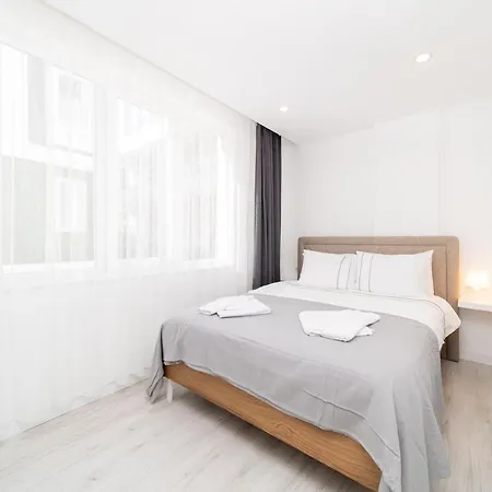 公寓 Central Flat Close To Sea In Muratpasa *