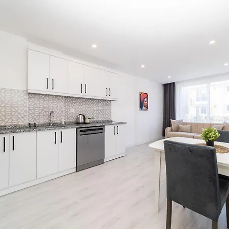 Daire Central Flat Close To Sea In Muratpasa